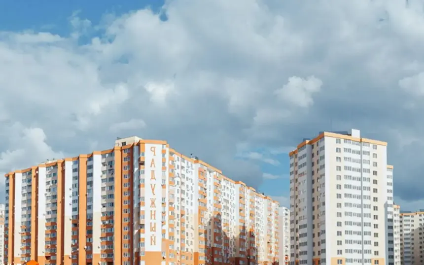 ЖК Радужный — внутренний двор жилого комплекса