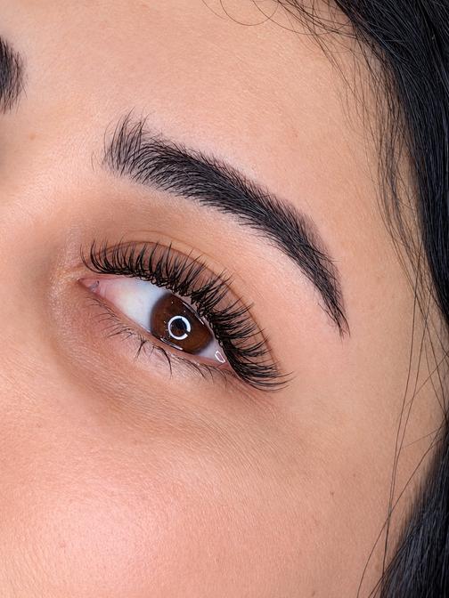 Classic eyelash extensions