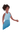 Dunkelhäutige Frau in blauem Kleid 