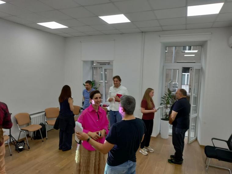 Розбір біля фліпчарту