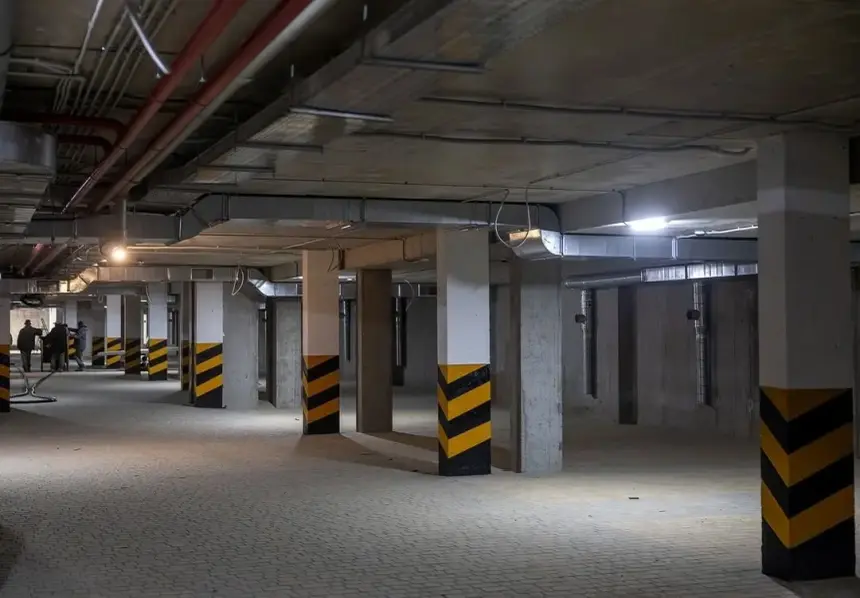 ЖК RUE MÉNARS — вид на фасад и окна комплекса